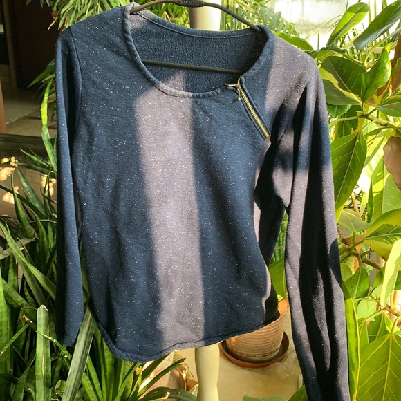 DOUBLE BUNDLE: Indigo blue full sleeves t shirt. Pineapple grey t shirt. - Picture 3 of 6